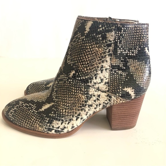Madewell The Rosie in Snake Embossed Leather Stacked Heel Ankle Boot Size 7.5 - Picture 5 of 13